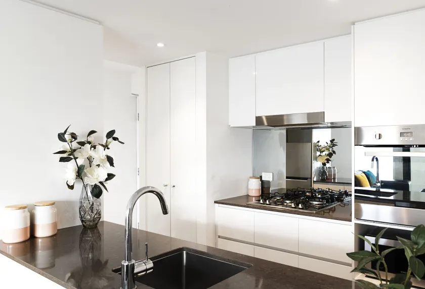 RNR Serviced Apartments North Melbourne - Image 1