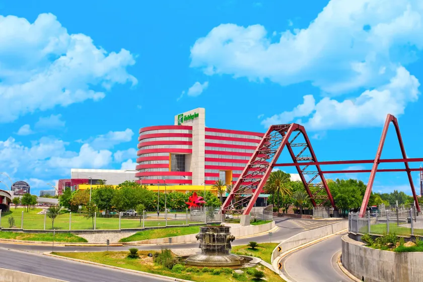 Holiday Inn Monterrey-Parque Fundidora - Image 1