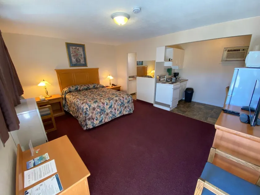 Silver Star Motel - Image 1