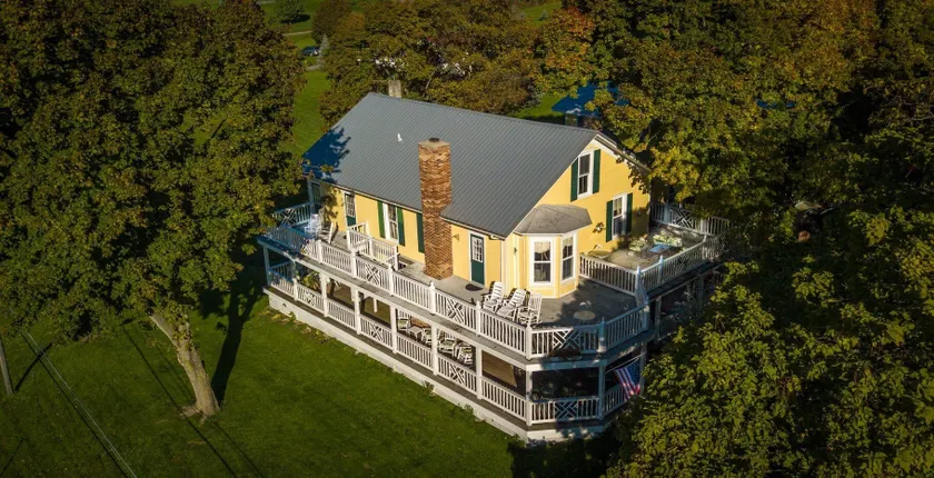 Magnolia Place Bed & Breakfast - Image 1