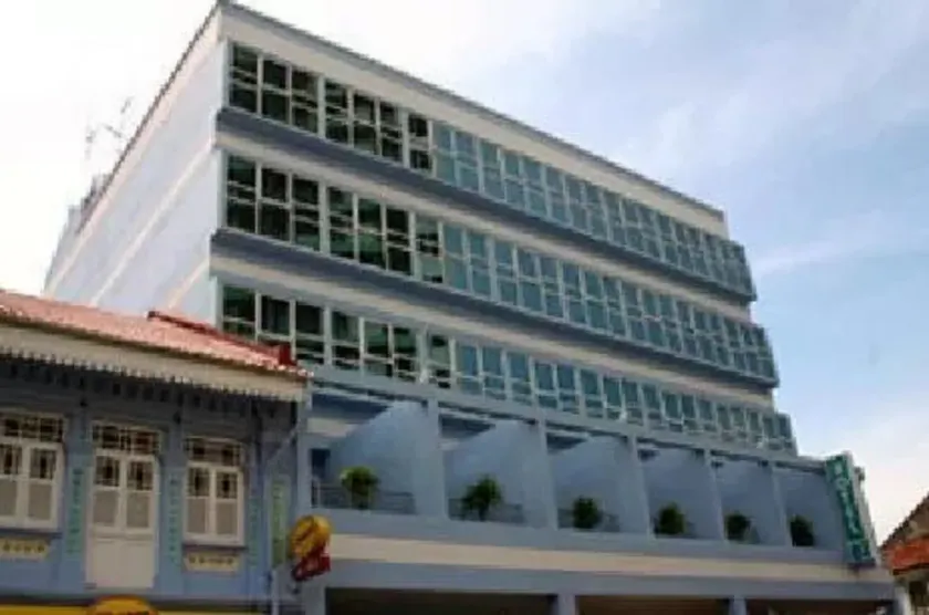 Hotel 81 Elegance - Image 1