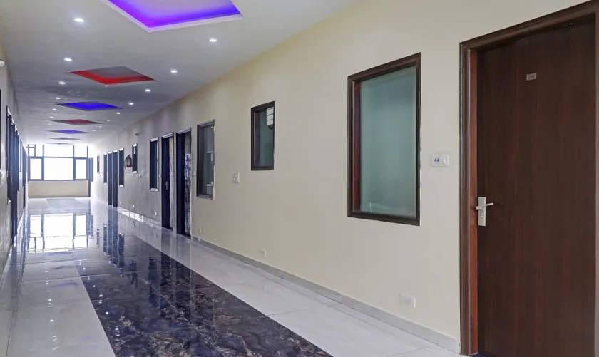 Hotel Albie Stay,Near Railway Station Chandigarh - Lobby