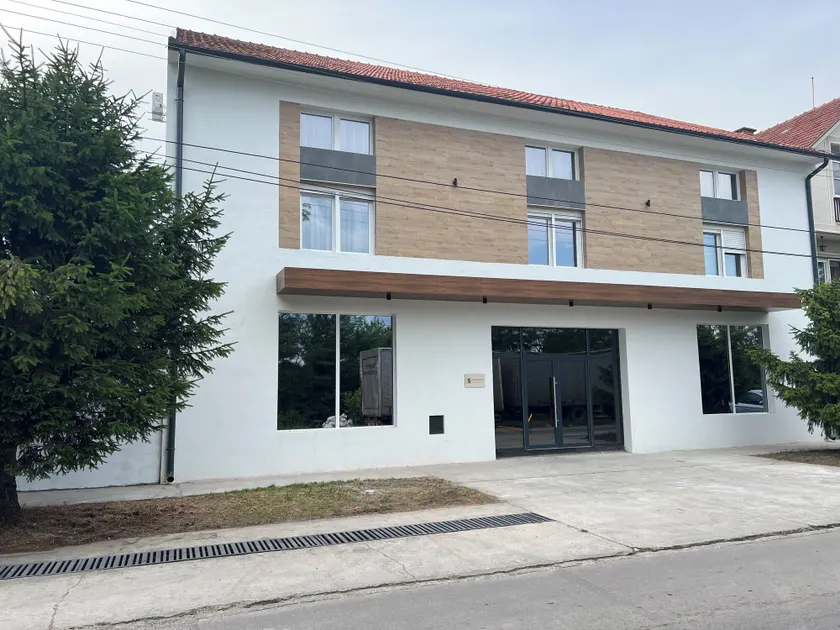Sremsky inn - Image 1