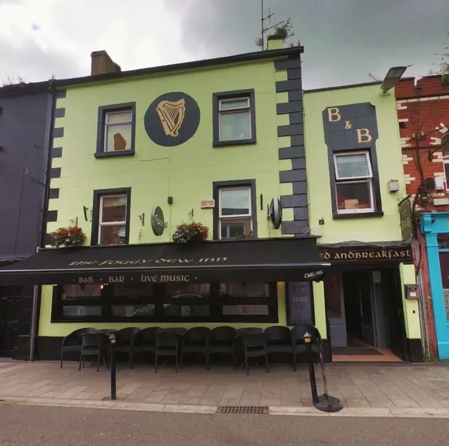 The Foggy Dew Inn - Image 1