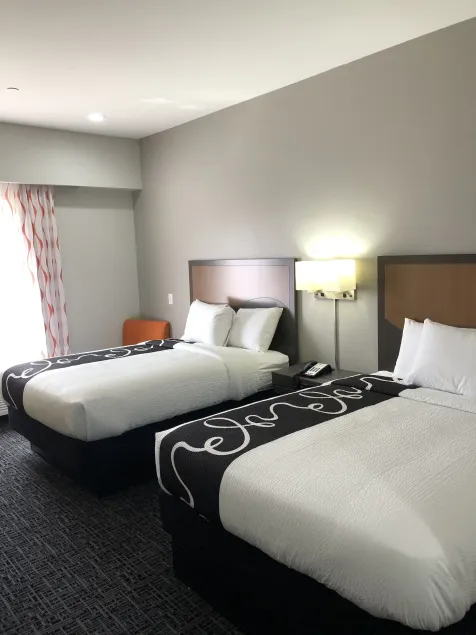 Hotel Glenpool - Image 1
