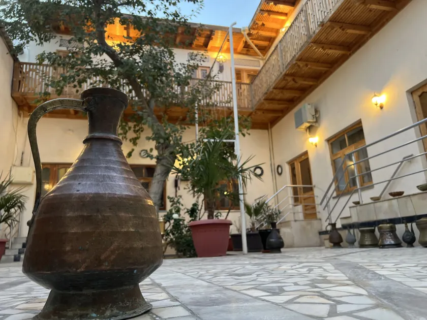 Old Bukhara Boutique - Image 1