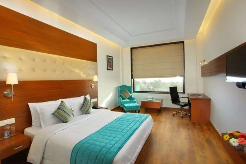 RS Sarovar Portico - Image 1