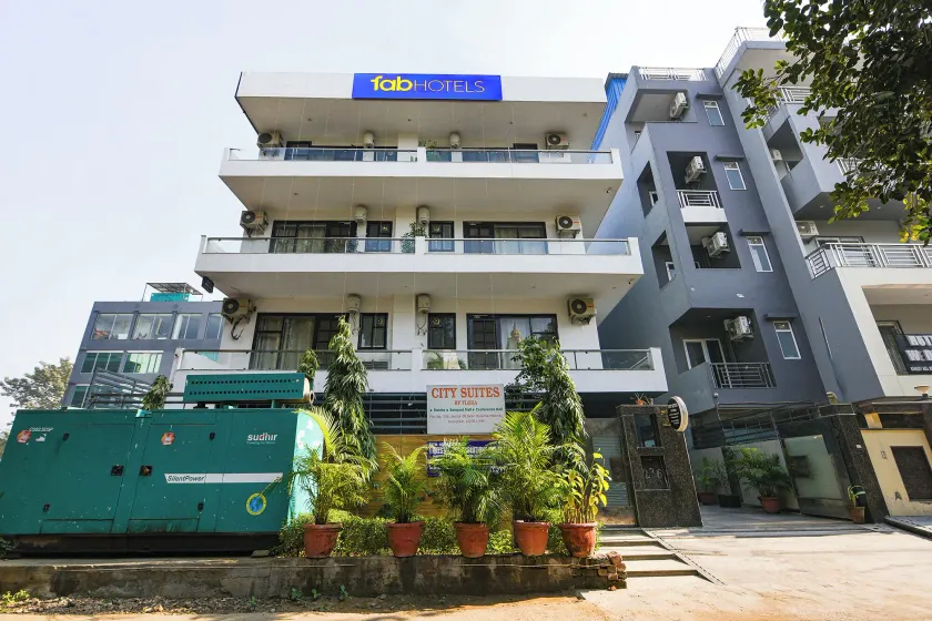 Hotel City Suites - Image 1