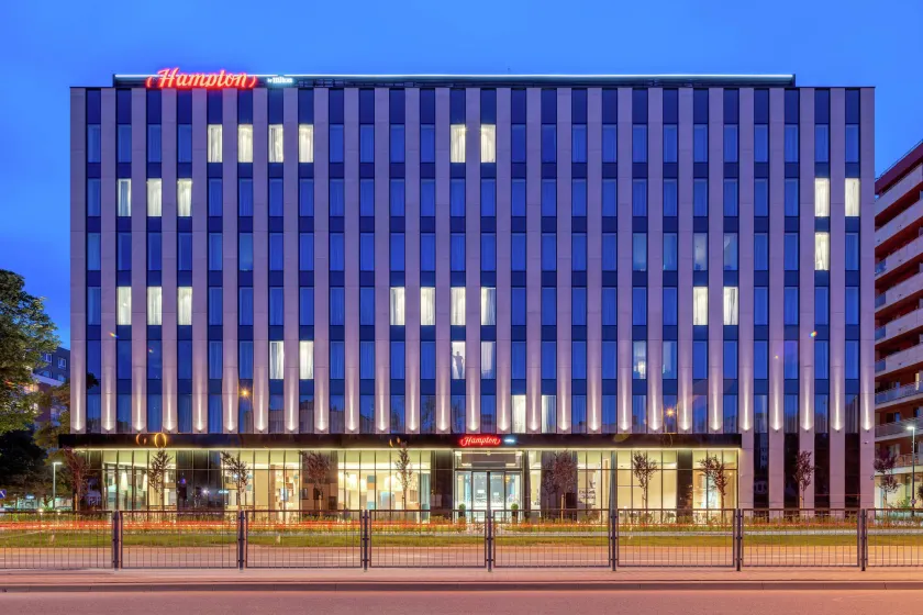 Hampton by Hilton Warsaw Mokotow - Image 1