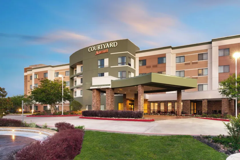 Courtyard by Marriott Houston NASA Clear Lake - Image 1