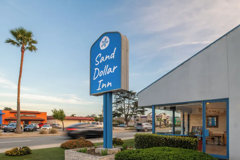 Sand Dollar Inn - Image 1