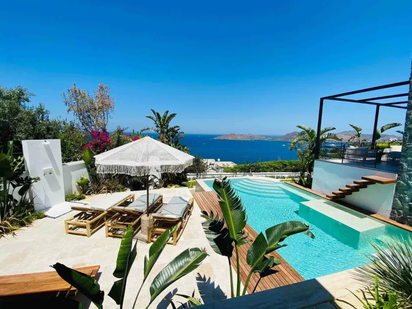 Yalikavaks Finest Mansion - Image 1
