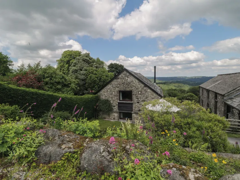 Beckaford Cottage - Image 1