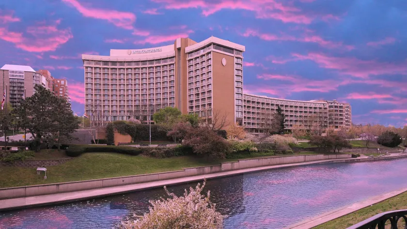 InterContinental Kansas City at the Plaza by IHG - Image 1
