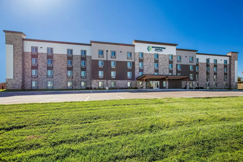 WoodSpring Suites St Peters-OFallon - Image 1