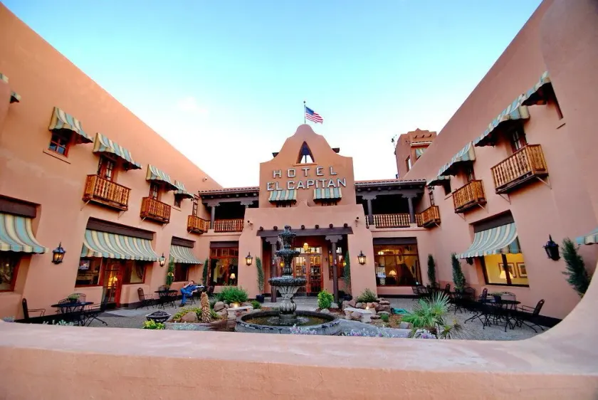 Hotel El Capitan - Image 1