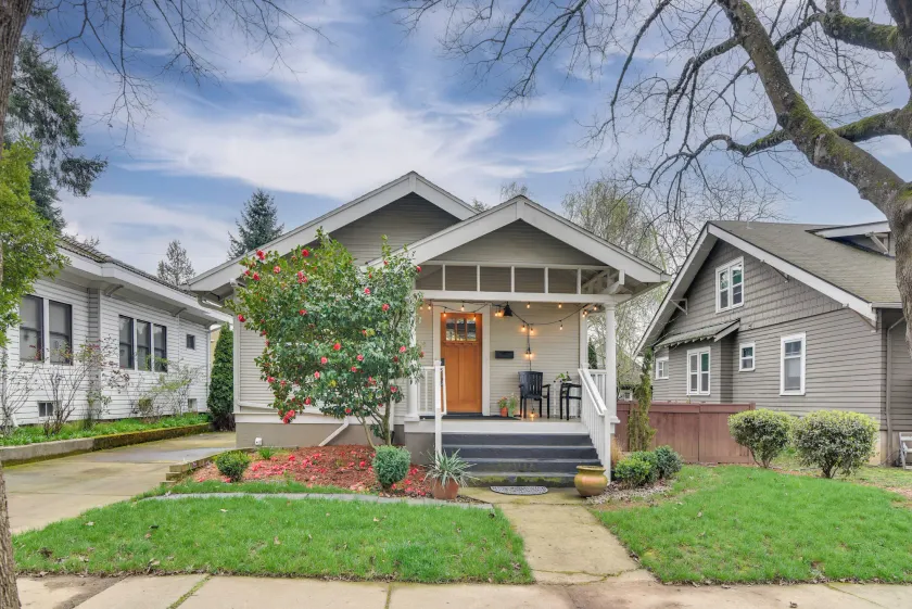 Main Street Retreat! Urban Cottage in Vancouver - Image 1