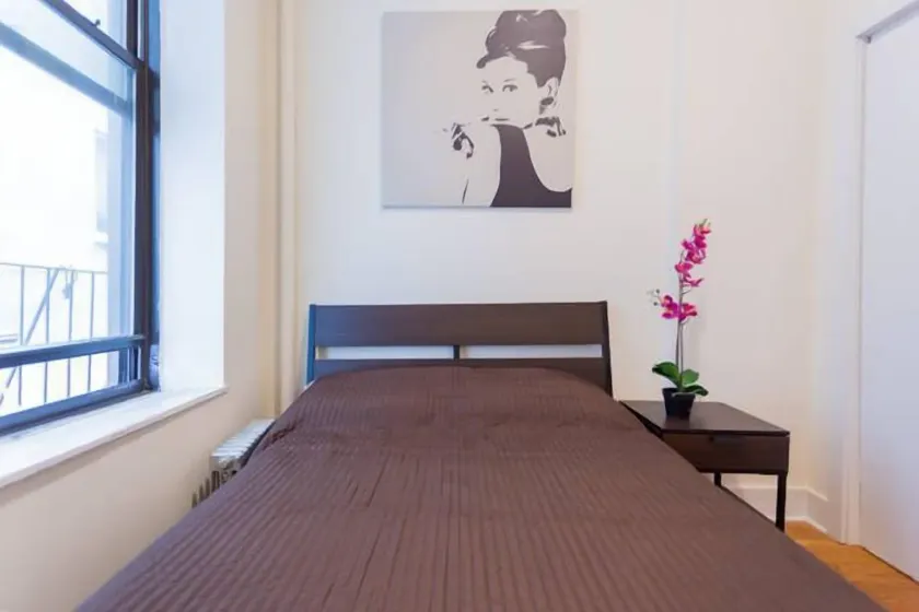 Beautiful 1 Bedroom Apartment - Image 1