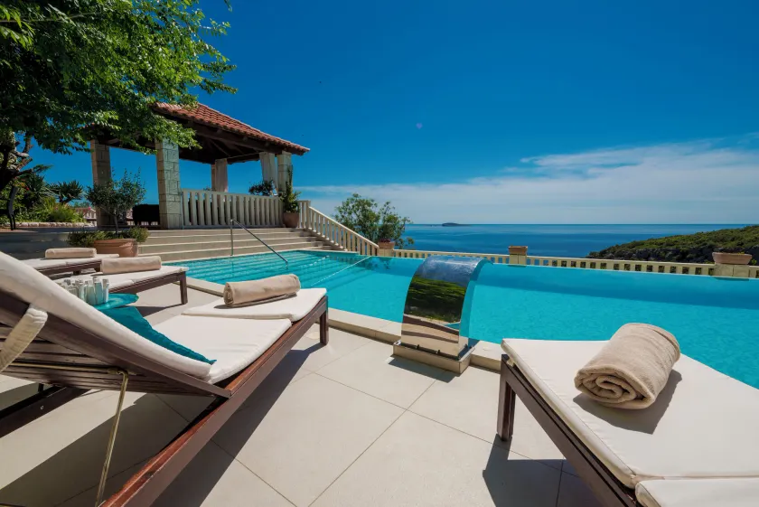 Private Seaside Villa Sleeps 10 with Infinity Pool - Image 1