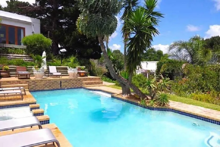Ocean Golf Guest House - Image 1