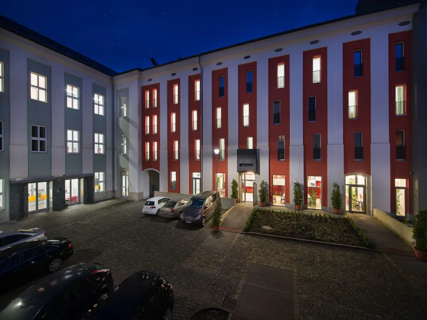 EA Business Hotel Jihlava - Image 1