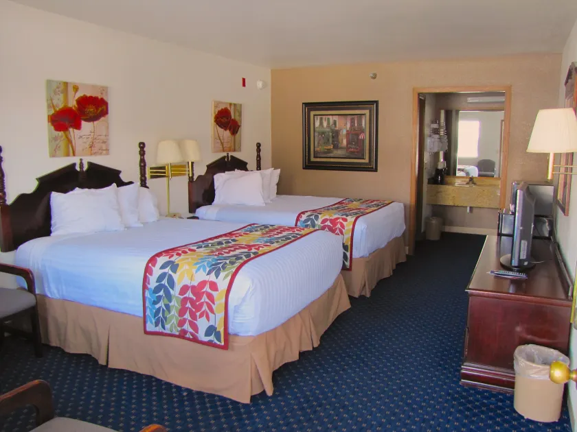 Dutton Inn - Image 1