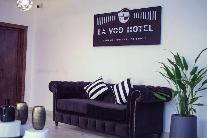 La VOD Hotel - Siddeområde i lobbyen