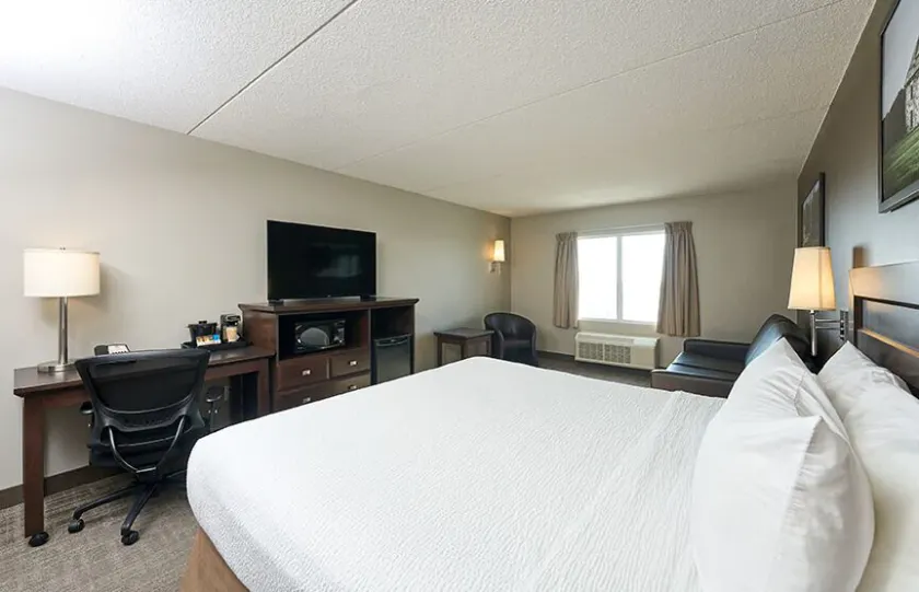 Canad Inns Destination Centre Club Regent Casino Hotel - Image 1