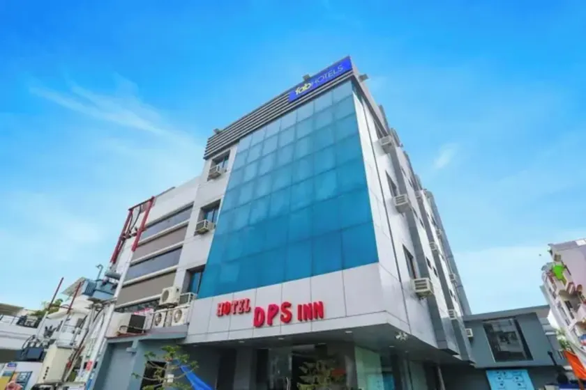 FabHotel Dps International - Image 1