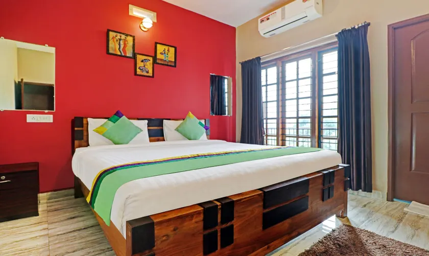 Treebo Avyukta Stay, 1.5 km to Madikeri Fort - Image 1