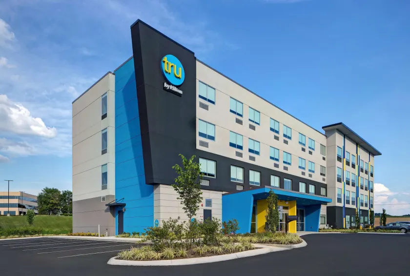 Tru by Hilton Knoxville West Turkey Creek - Image 1