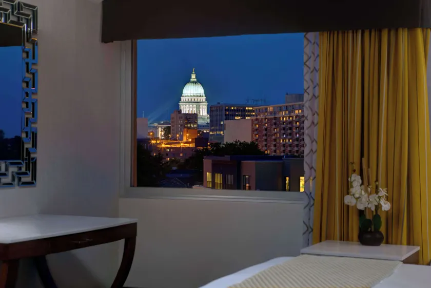 DoubleTree by Hilton Madison Downtown - Image 1