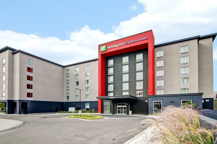 Holiday Inn Express & Suites Oshawa Downtown - Toronto Area by IHG - Image 1