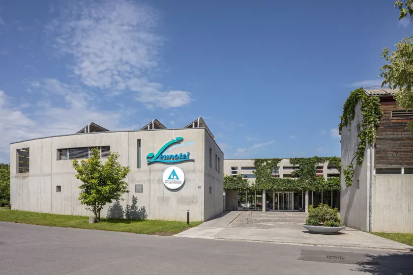Lausanne Youth Hostel Jeunotel - Image 1