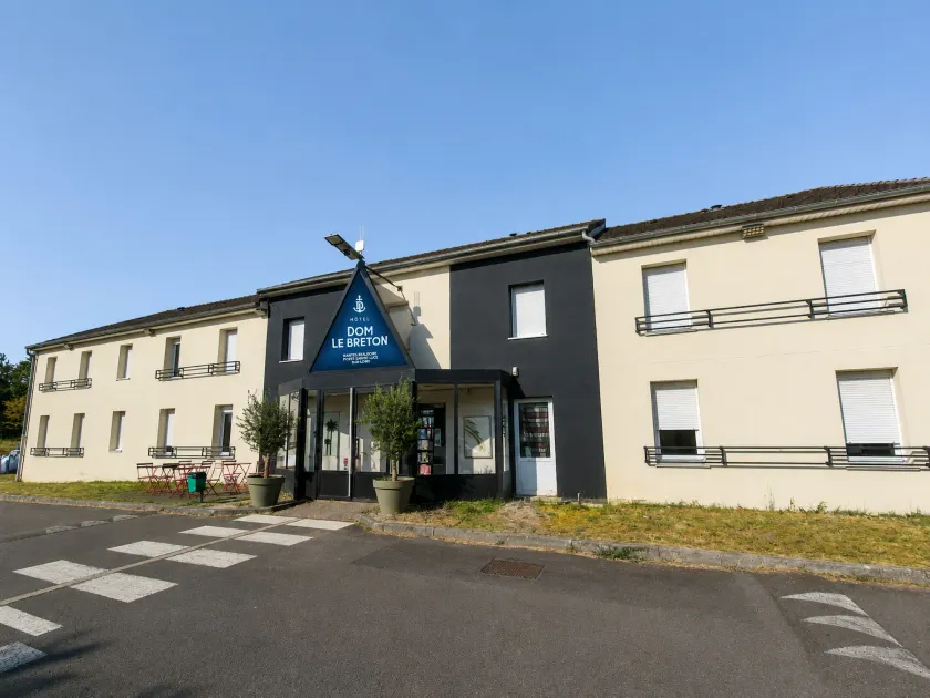 Hotel Dom Le Breton - Nantes Beaujoire, Porte de Sainte-Luce - Image 1