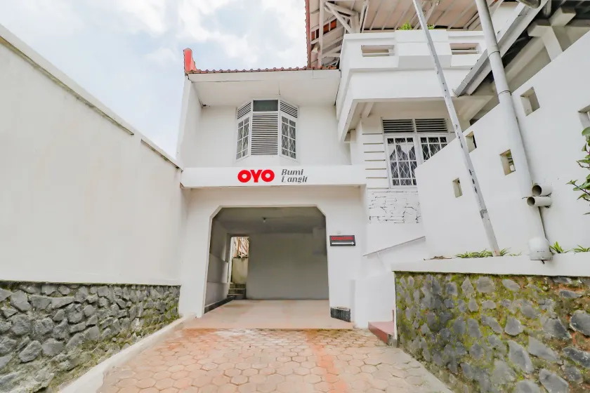 OYO 90223 Bumi Langit - Image 1