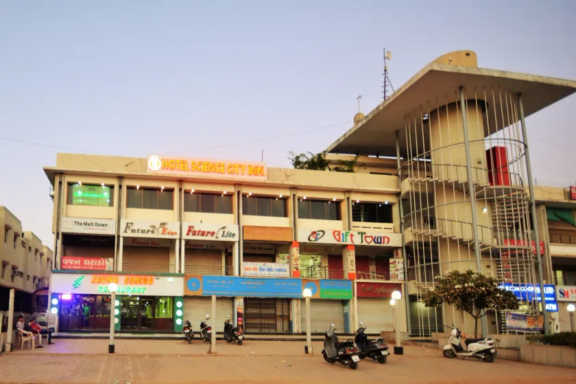 Hotel Science City - Image 1