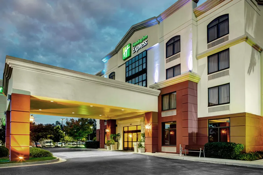 Holiday Inn Express Richmond Airport by IHG - Image 1