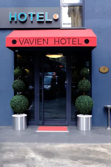 Vavien Hotel - Image 1