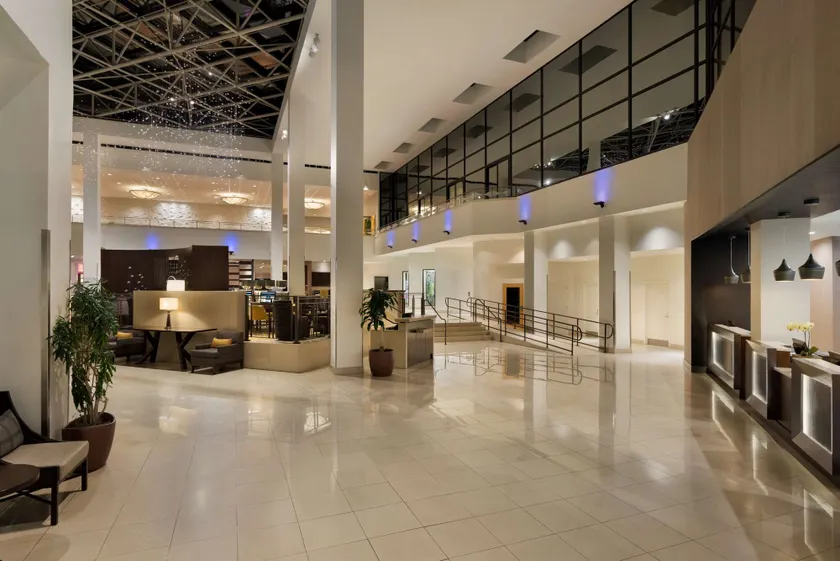 DoubleTree by Hilton Stamford - Image 1
