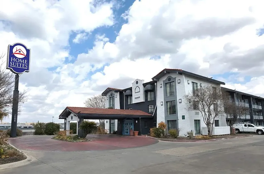 Home Suites Culebra - Image 1
