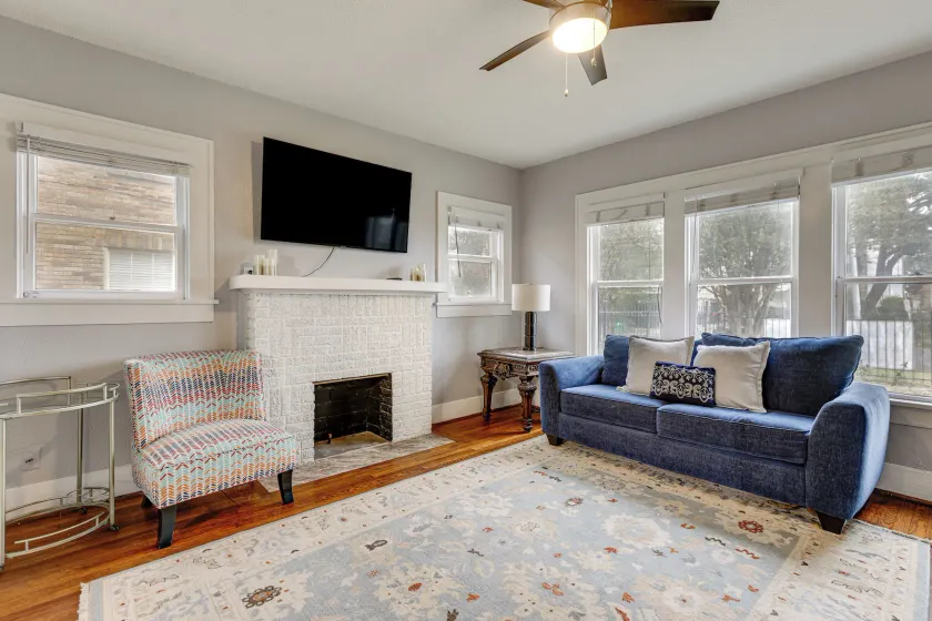 1 Mi to Hermann Park: Houston Apt w/ Shared Yard - Image 1