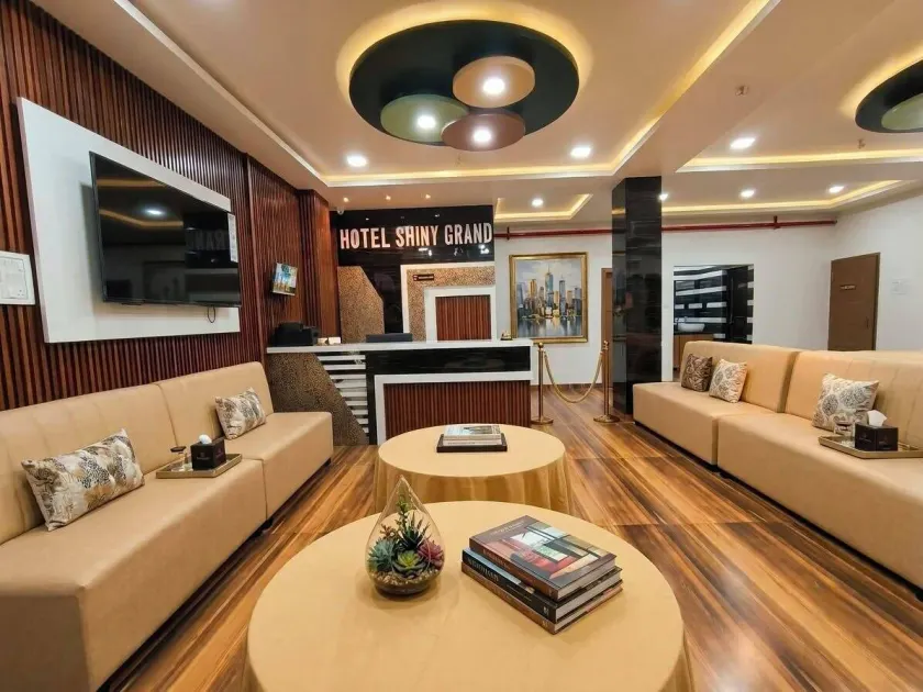 Hotel Shiny Grand - Best Hotel Near Guwahati LGBI Airport, 5 Minutes from Airport, Free Breakfast, Borjhar - Lobby
