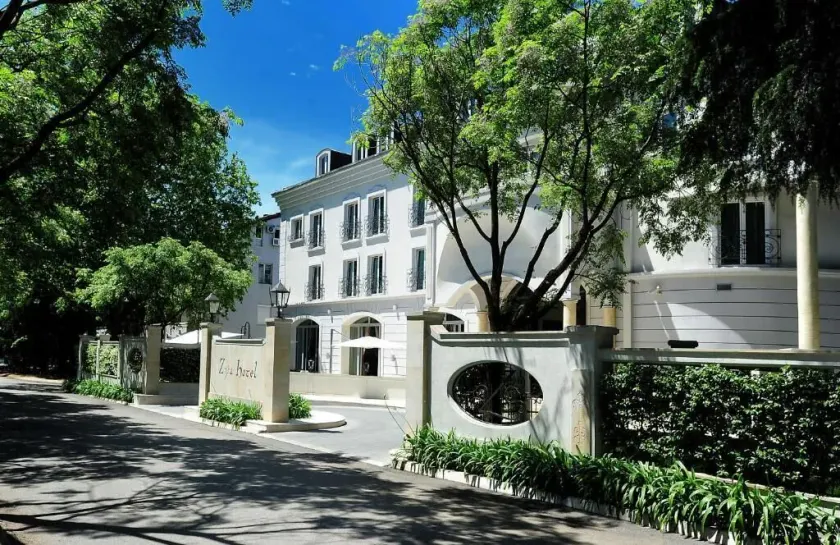 Hotel Ziya - Image 1