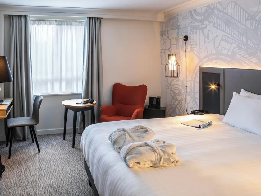 Mercure Birmingham West Hotel - Image 1