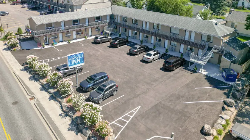 Huntsville Inn - Image 1