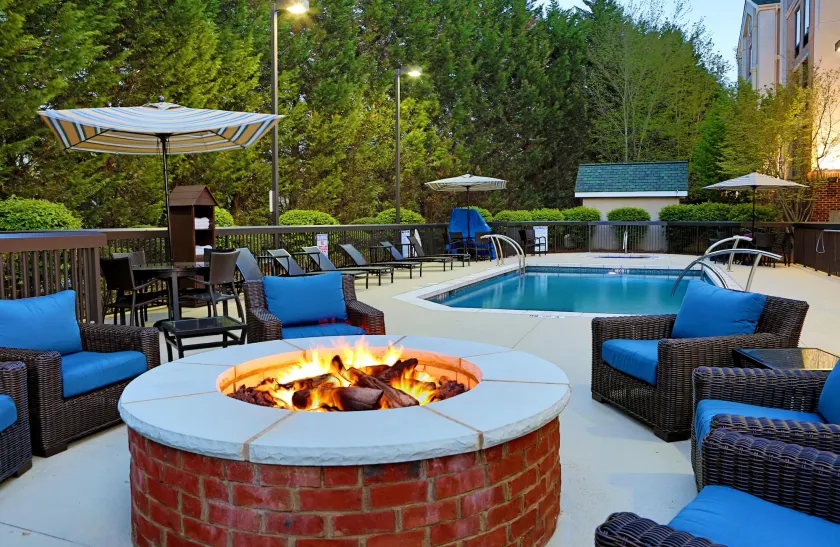 Hampton Inn & Suites Asheville Airport - Image 1