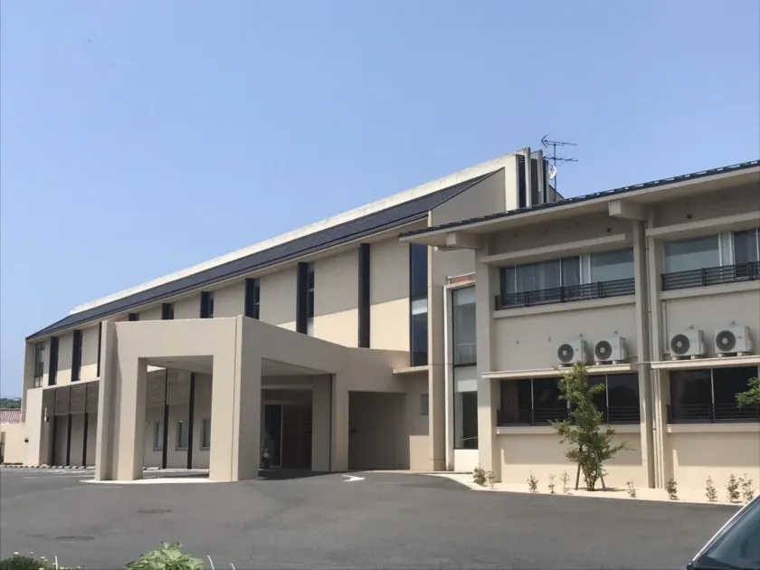 Lakeside Hot Spring Hotel Kunibiki - Image 1