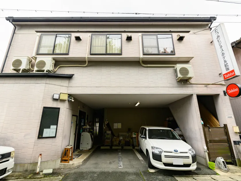 Tabist Tatsumi Business Hotel Matsusaka - Image 1