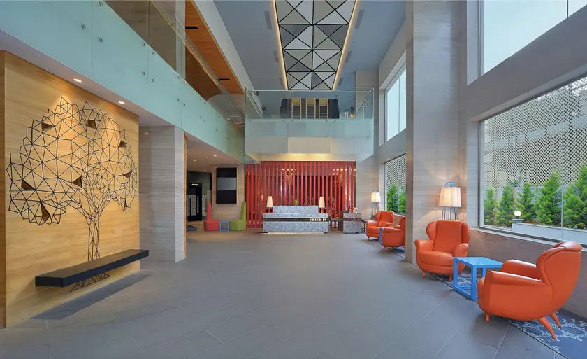 Radisson Bengaluru City Center - Image 1